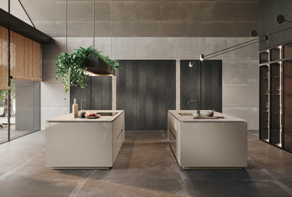 Cucina con isole Mantis e colonne Bluna